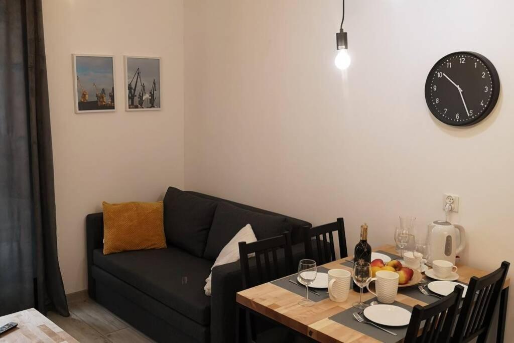 The Yellow Apartment Gdansk Exterior photo